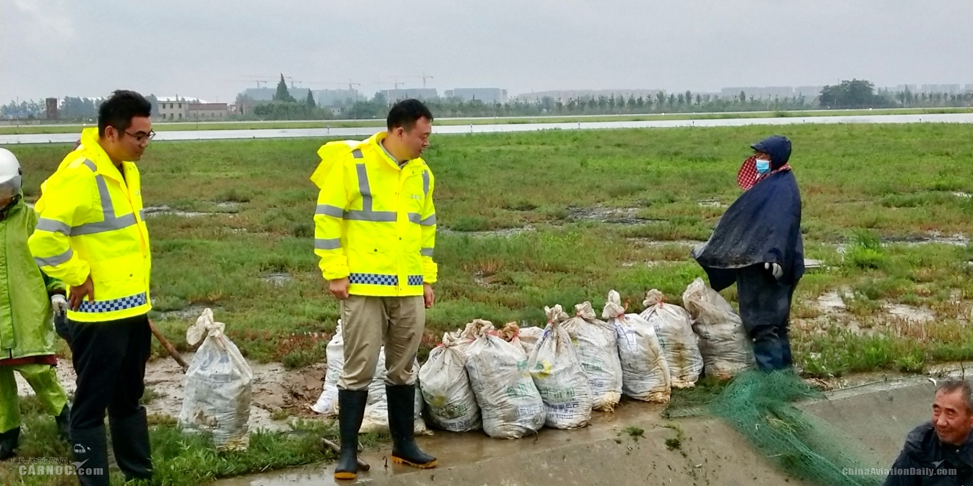 以雨为令,向水而行——盐城机场同心一致防大汛539073_ 以雨为令,向水而行——盐城机场同心一致防大汛539073_